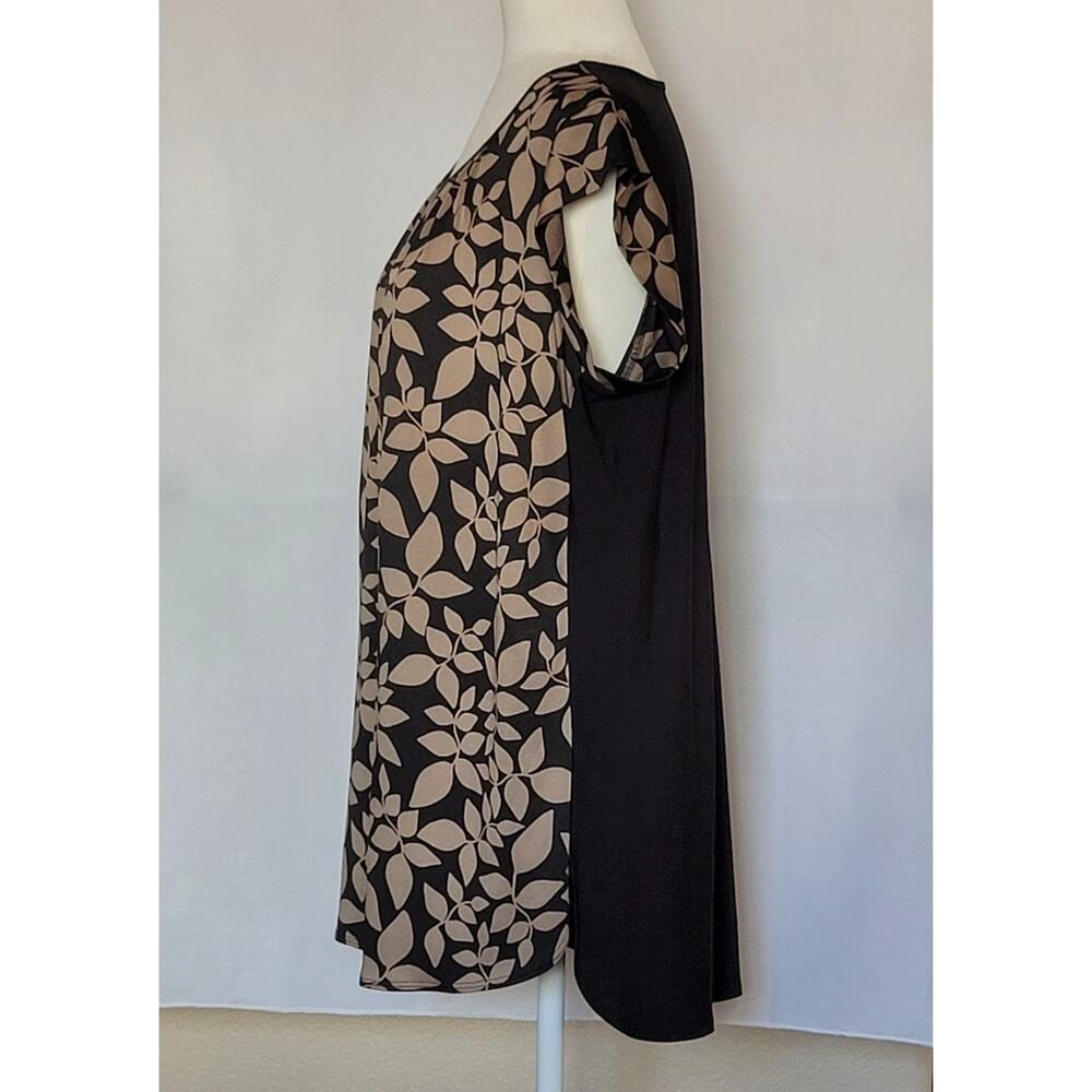 2/$15 PerSeption Concept Womens Black Tan Leaf Print Top Keyhole Neck Size XL - Picture 4 of 14